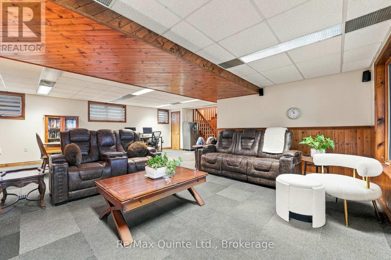 40 Wallbridge Circle, Prince Edward County, ON photo 31