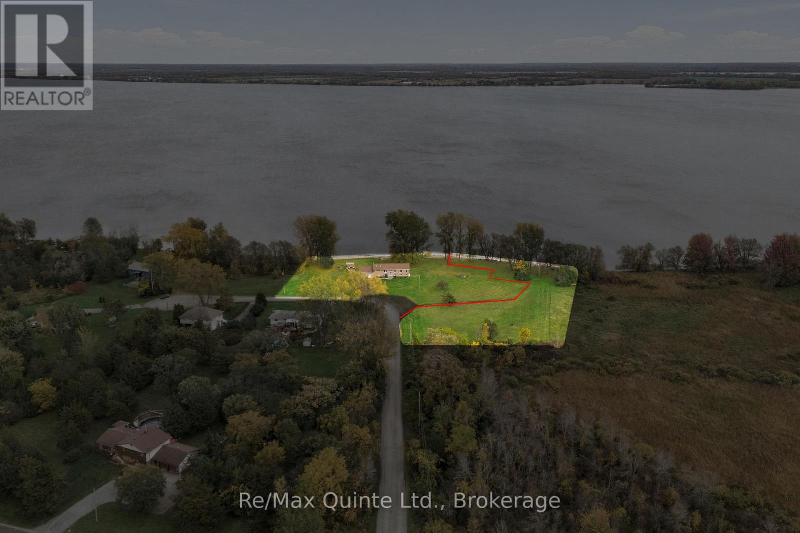 40 Wallbridge Circle, Prince Edward County, ON photo 5