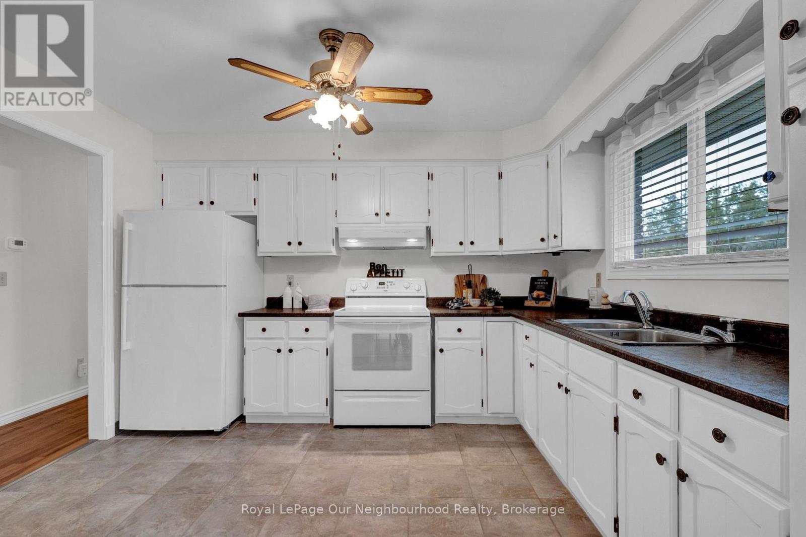 32 Alnet Drive, Belleville, ON photo 13