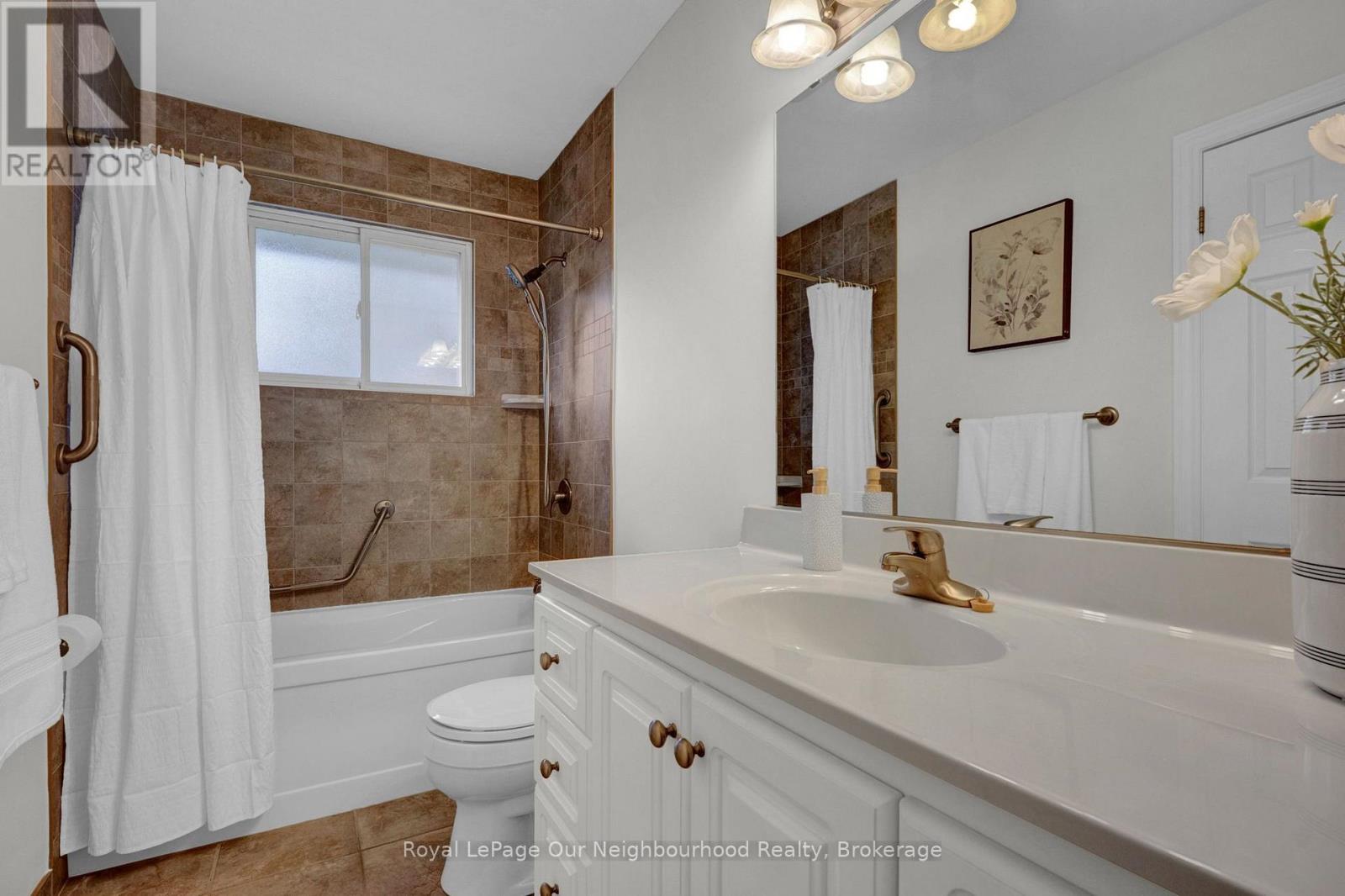 32 ALNET DRIVE - 16