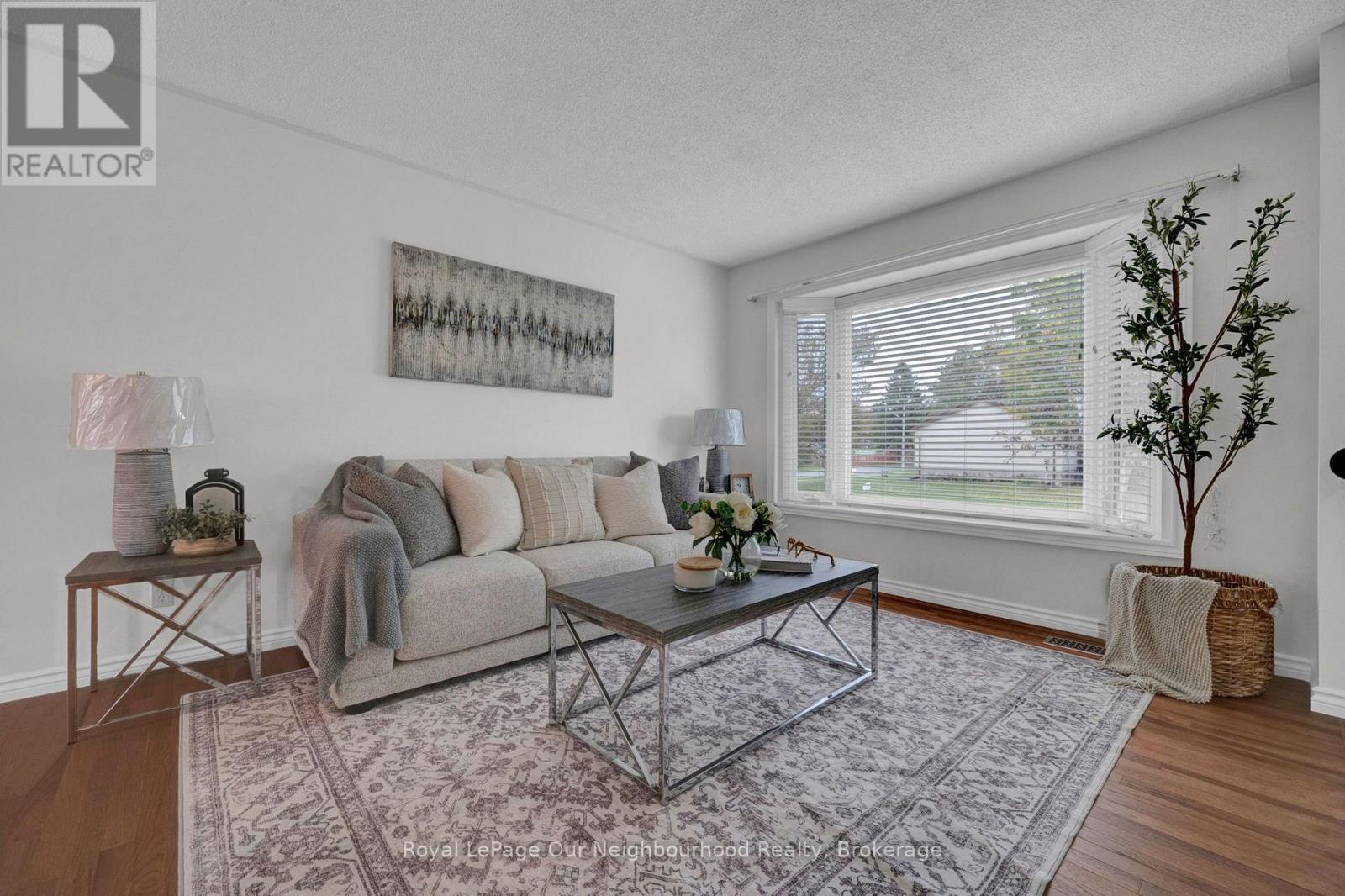 32 ALNET DRIVE - 7