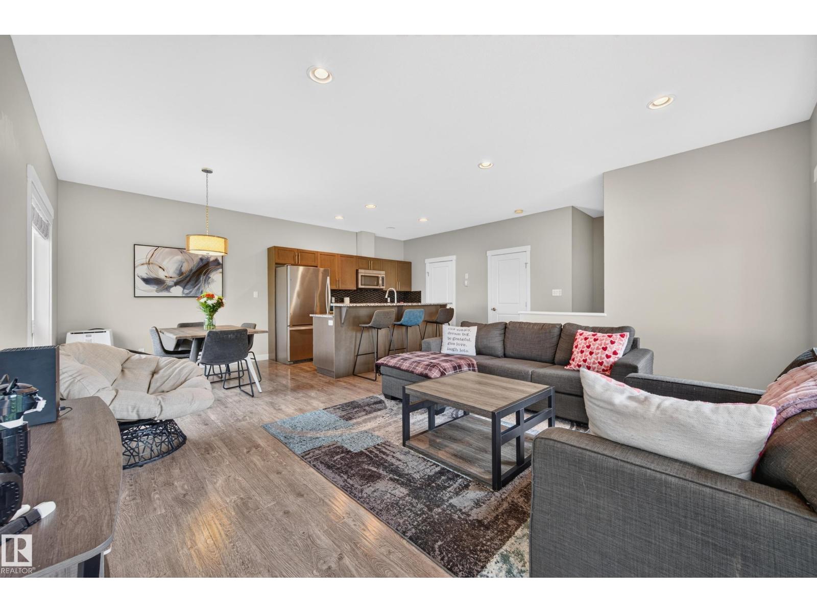 1602 Graybriar Green, photo 17