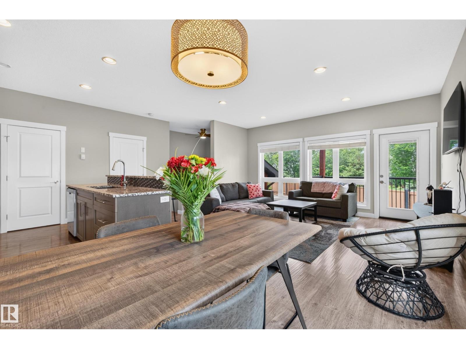 1602 Graybriar Green, photo 20