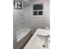42 Woodman Drive S Unit# Upper, Hamilton, ON L8K4E4 Photo 14