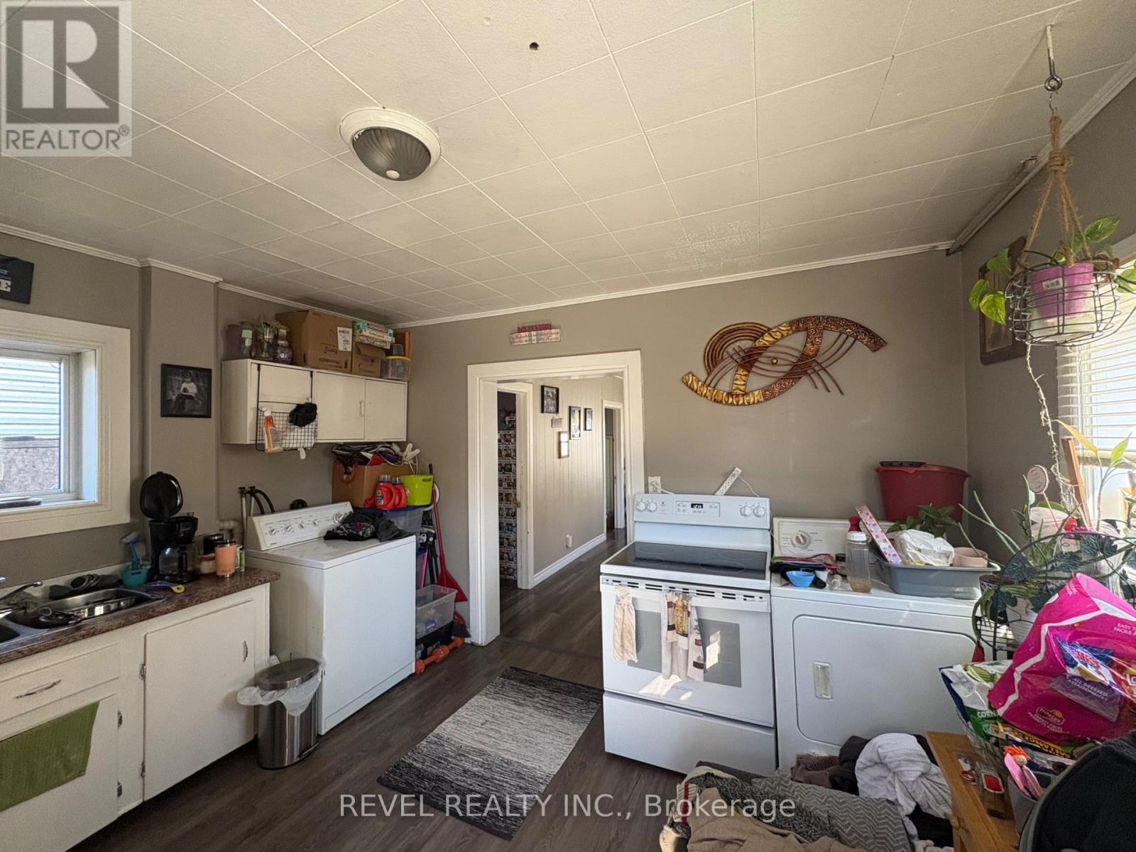 103 Commercial Avenue — photo 4