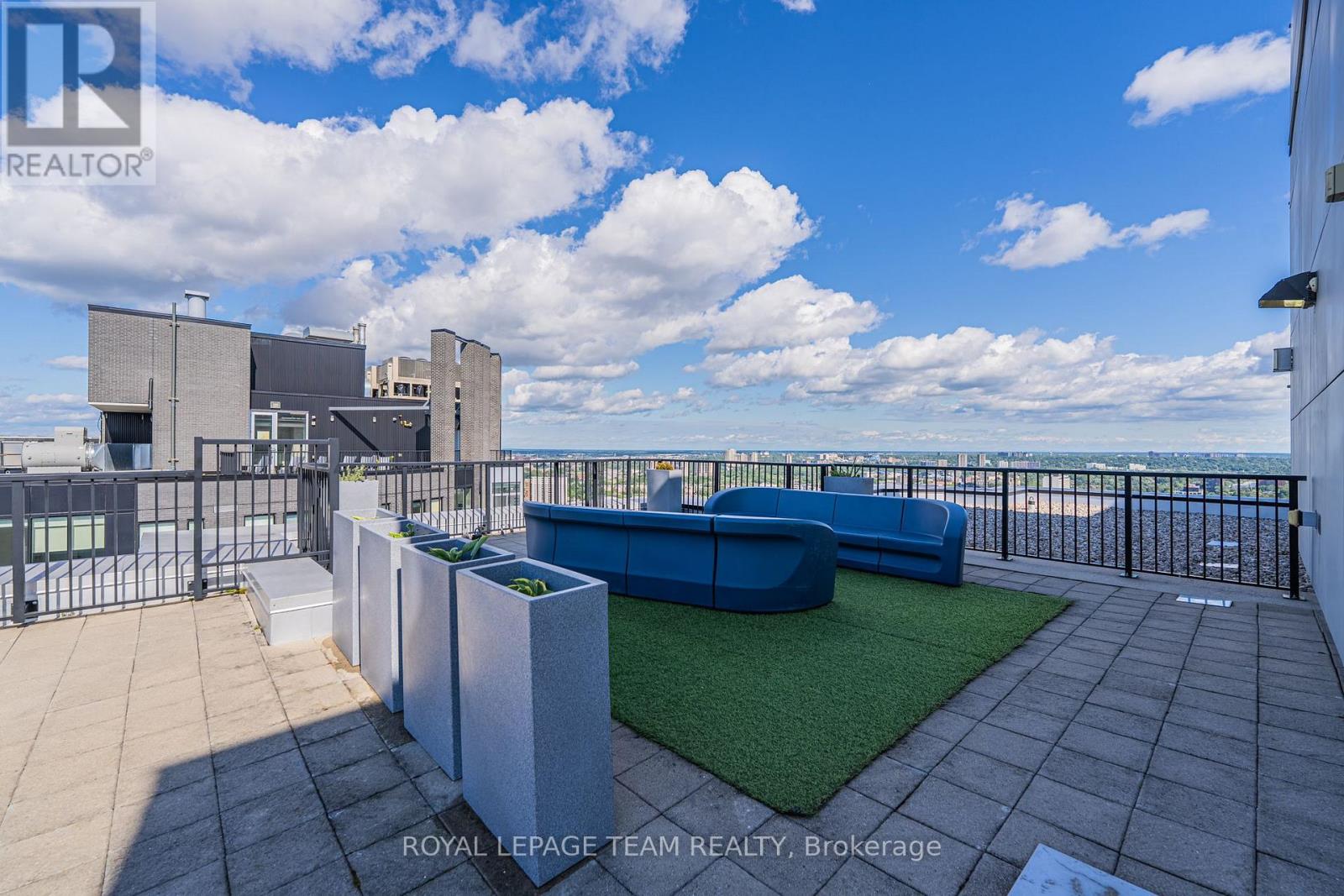 179 Metcalfe Street — photo 42