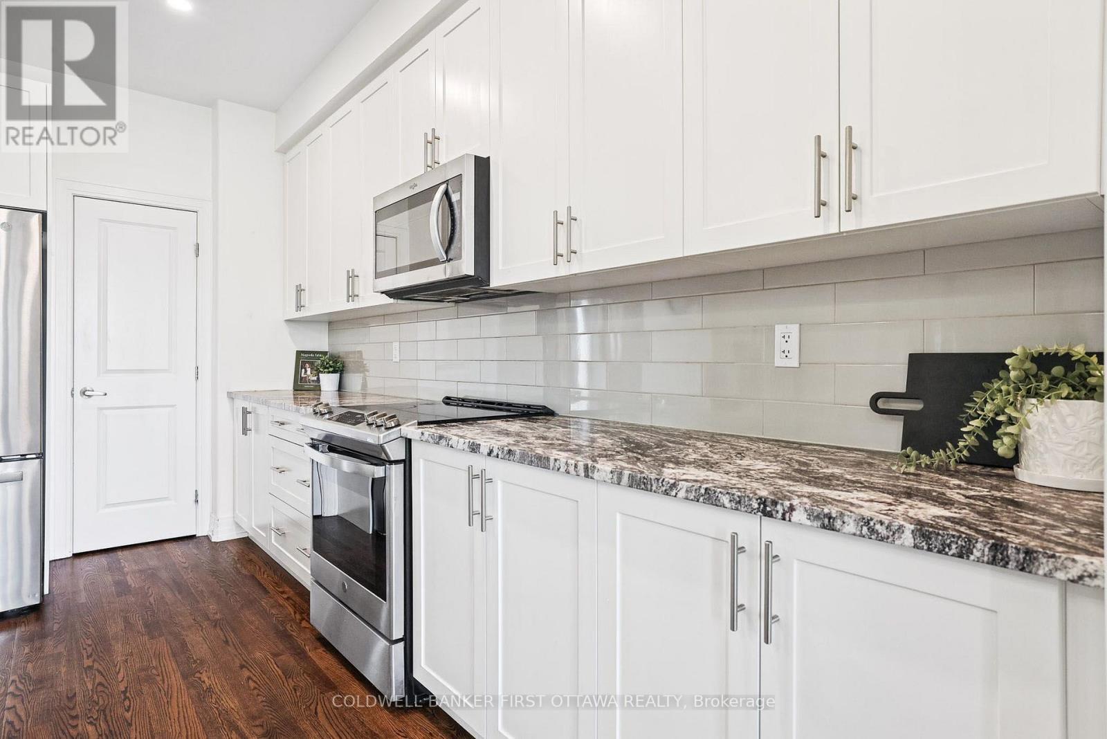 5 TABER STREET - 16