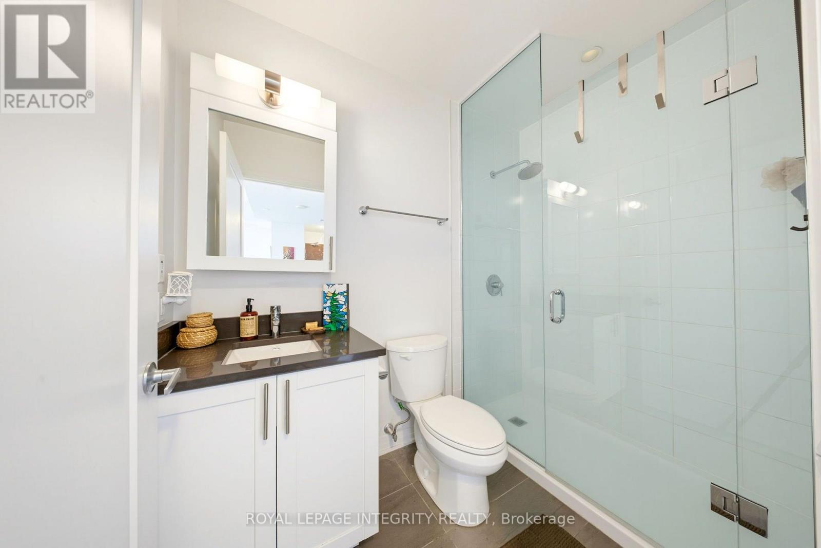805 Carling Avenue — photo 19