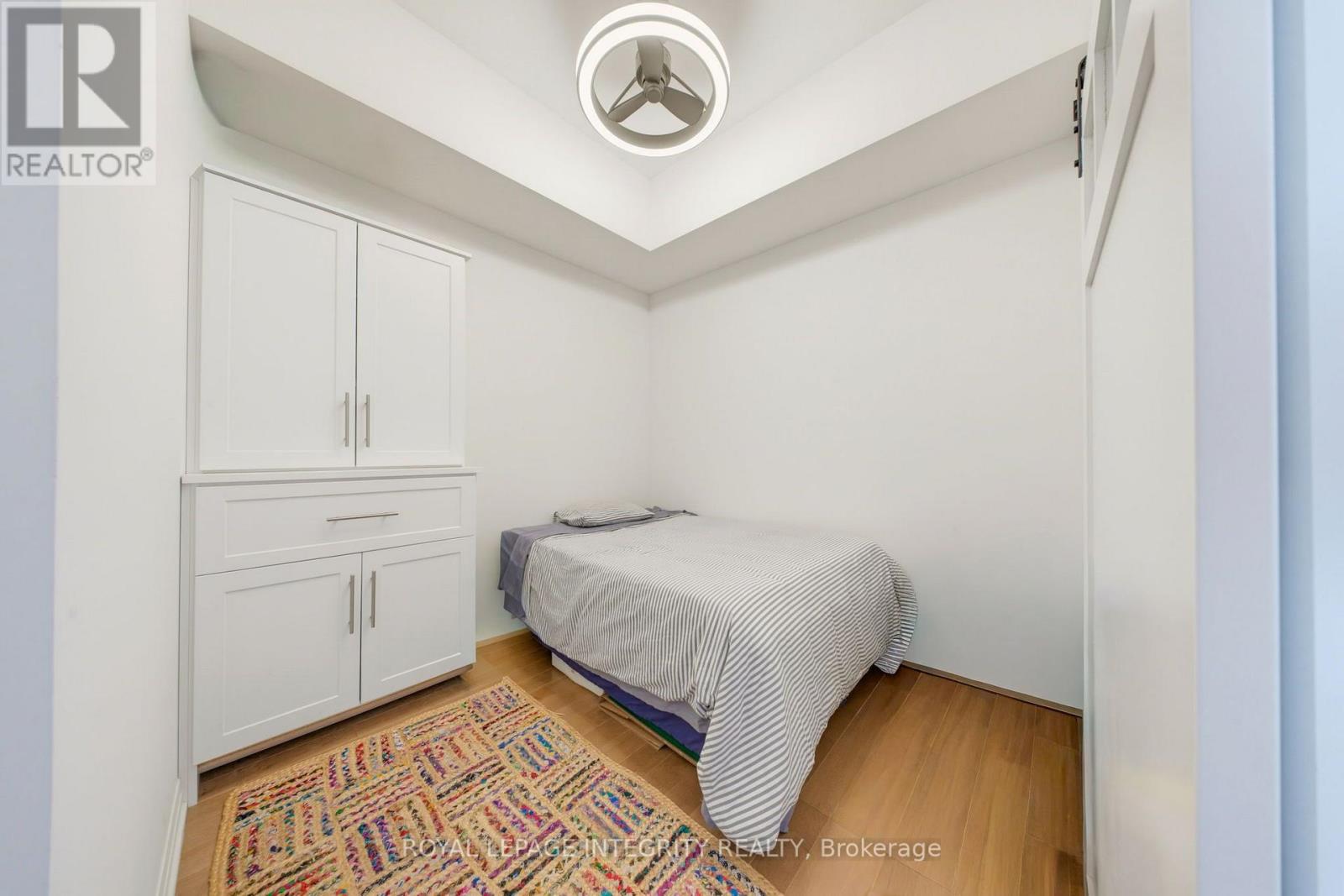 805 Carling Avenue — photo 22