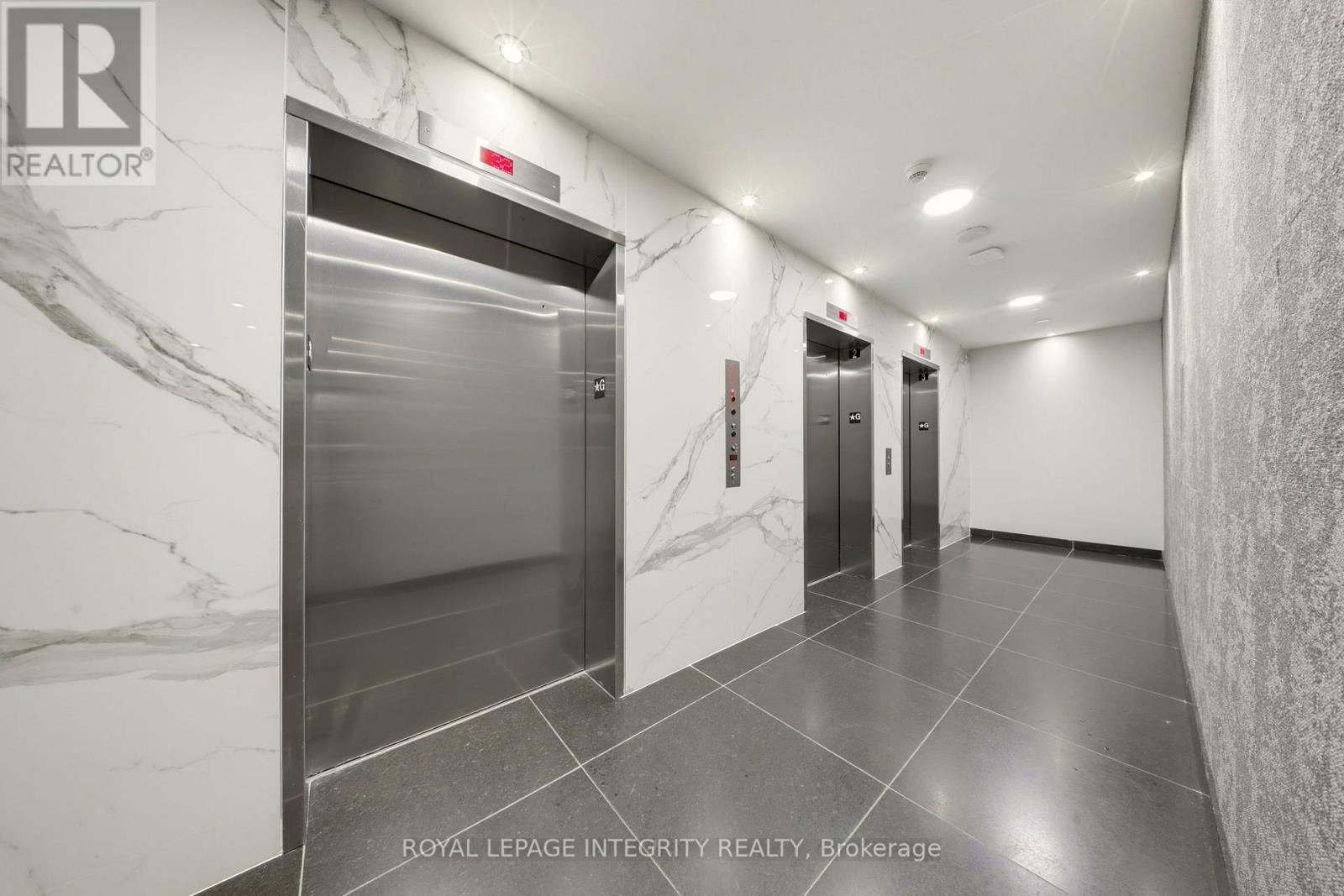 805 Carling Avenue — photo 38