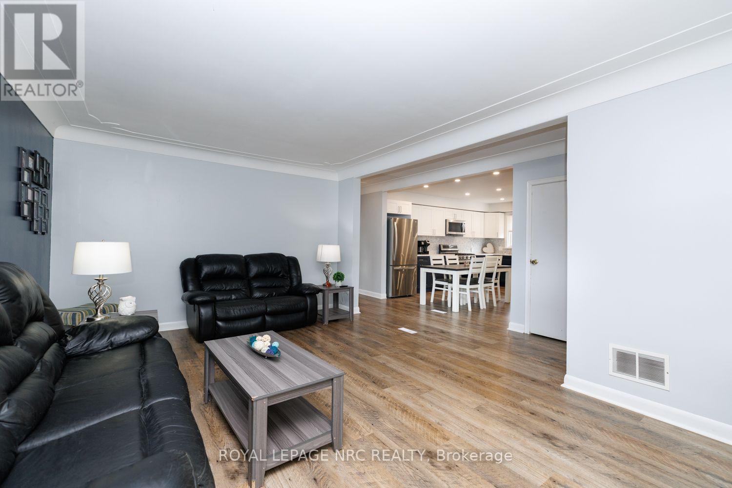96 Clarke Street — photo 8