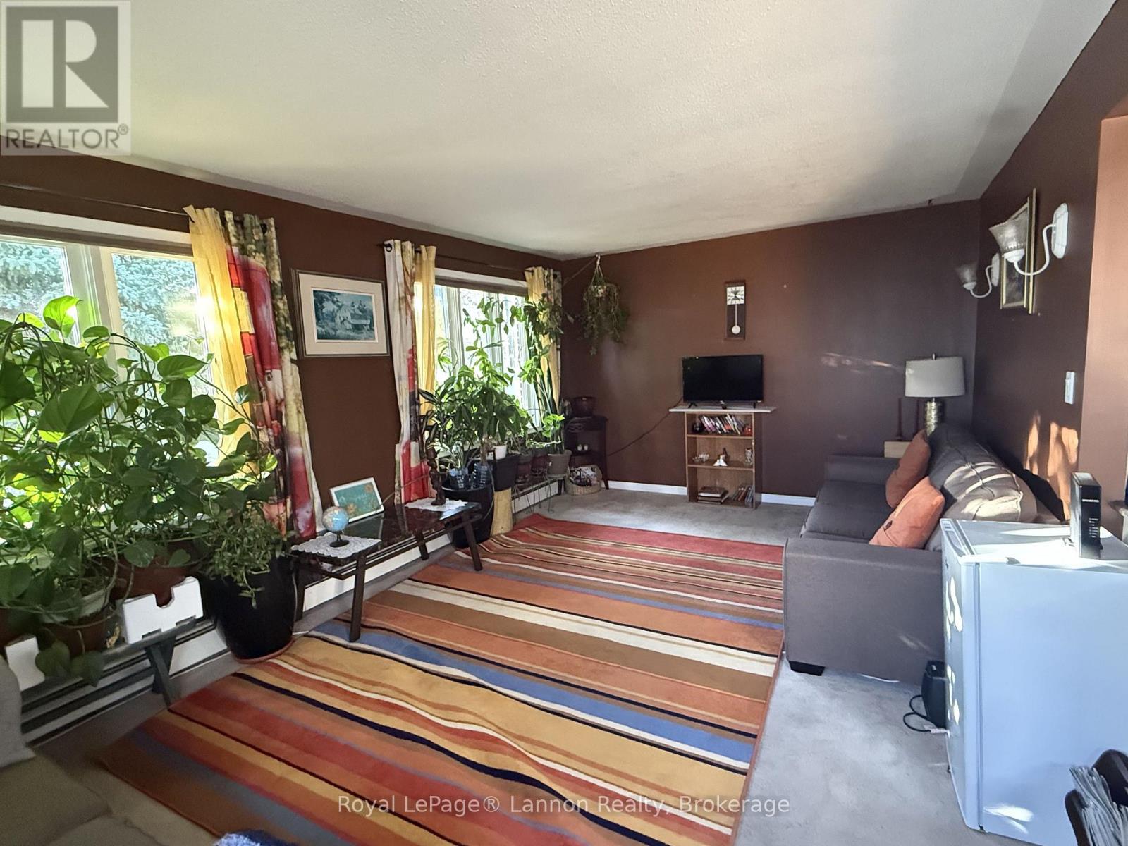 24 First Avenue — photo 23