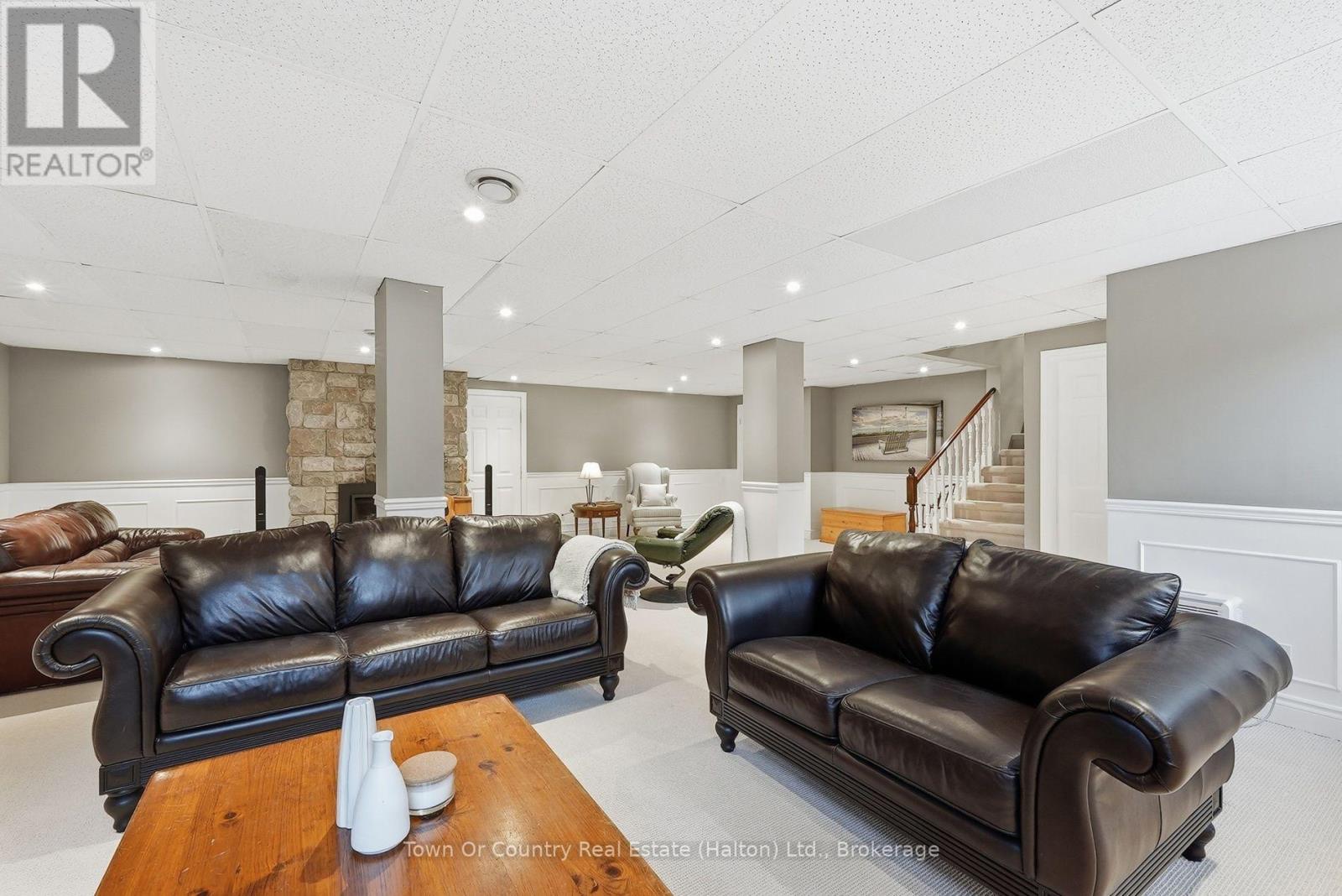 634424 Hurontario Street — photo 43