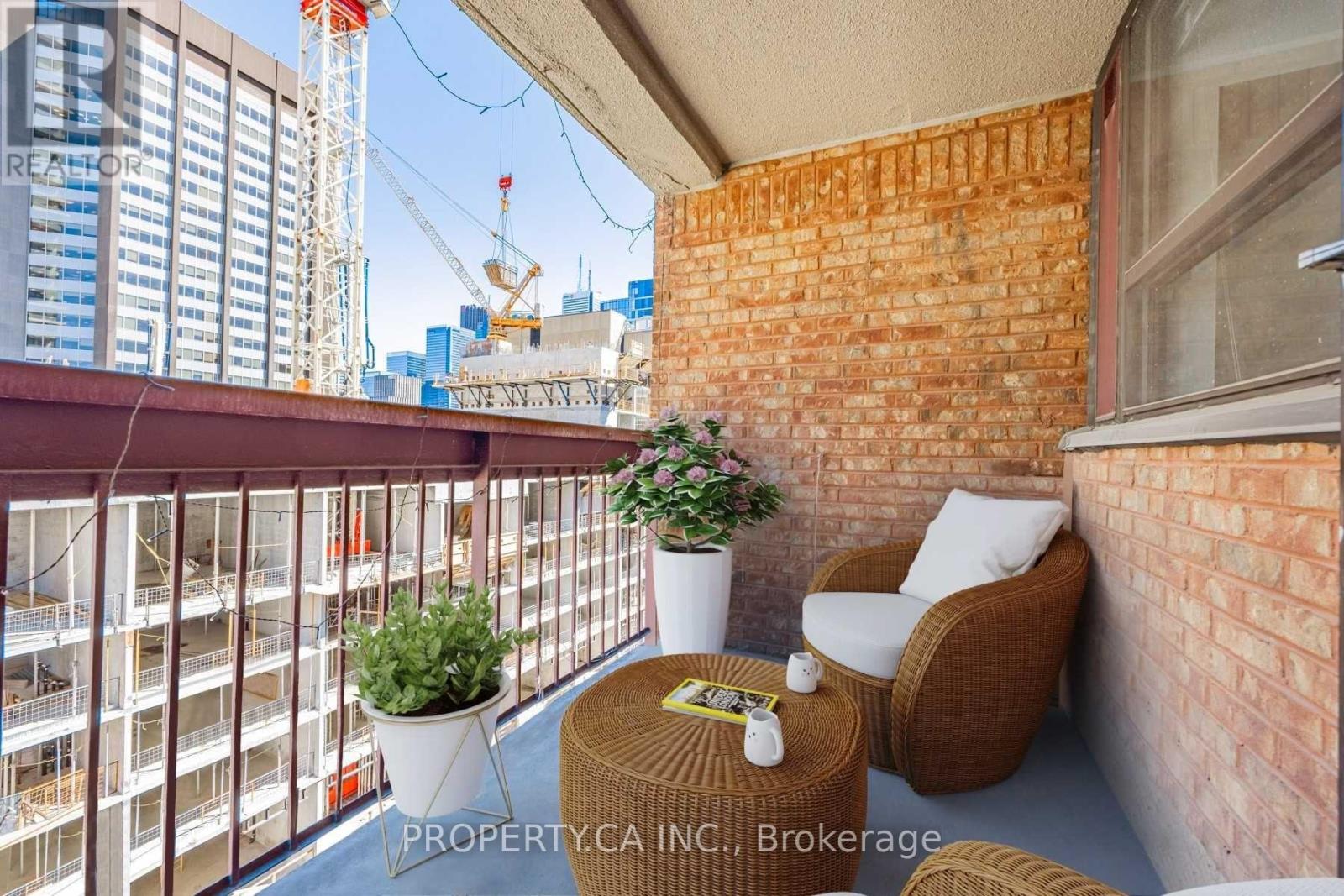 120 St Patrick Street — photo 14