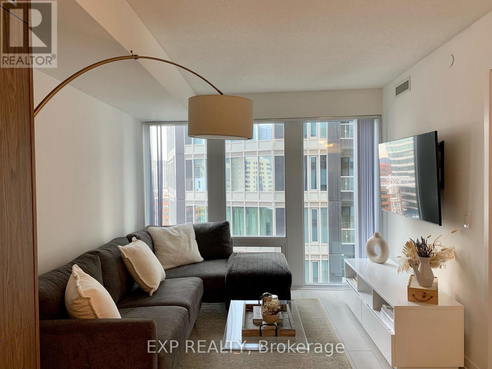 60 Shuter Street — photo 2