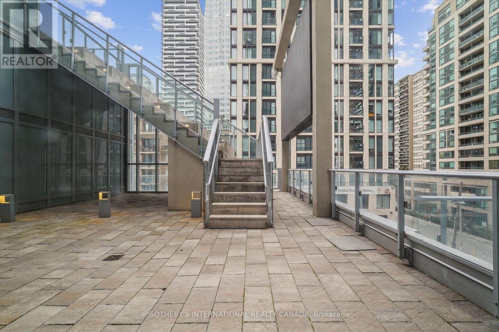 #2307 195 REDPATH AVENUE - 33
