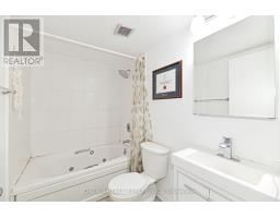 1204 - 1055 Bay Street, Toronto, ON M5S3A3 Photo 6