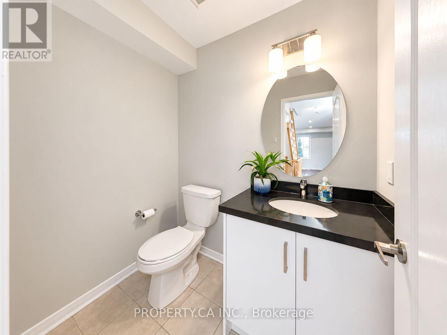 72 Jenkinson Way, Toronto, ON photo 12
