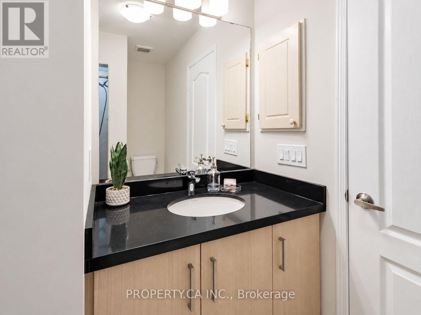 72 Jenkinson Way, Toronto, ON photo 15