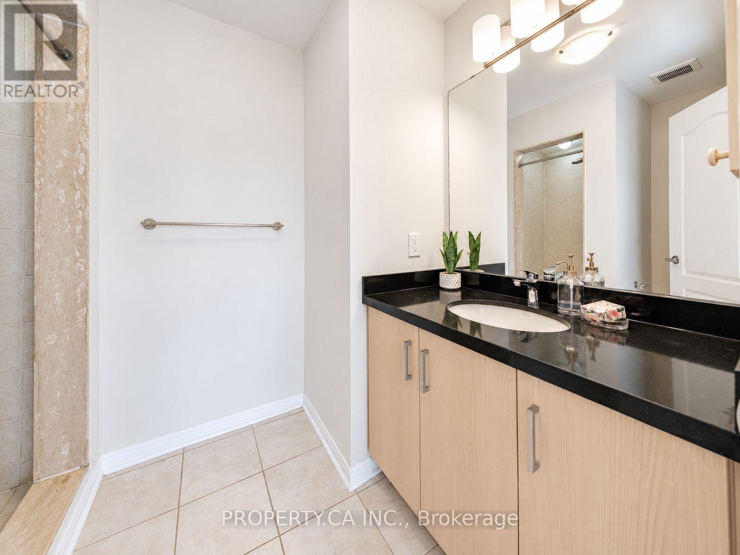 72 Jenkinson Way, Toronto, ON photo 16