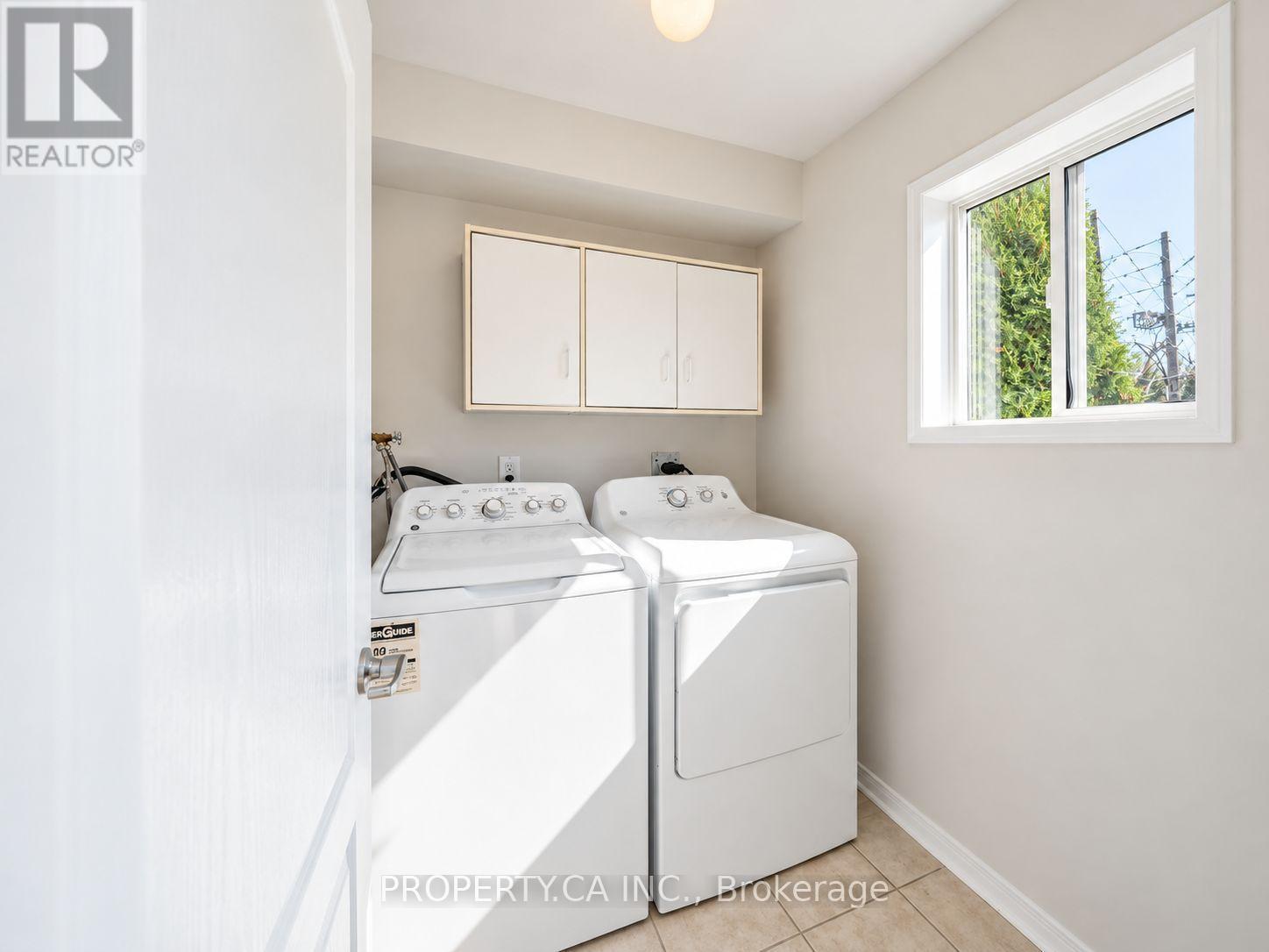 72 Jenkinson Way, Toronto, ON photo 24