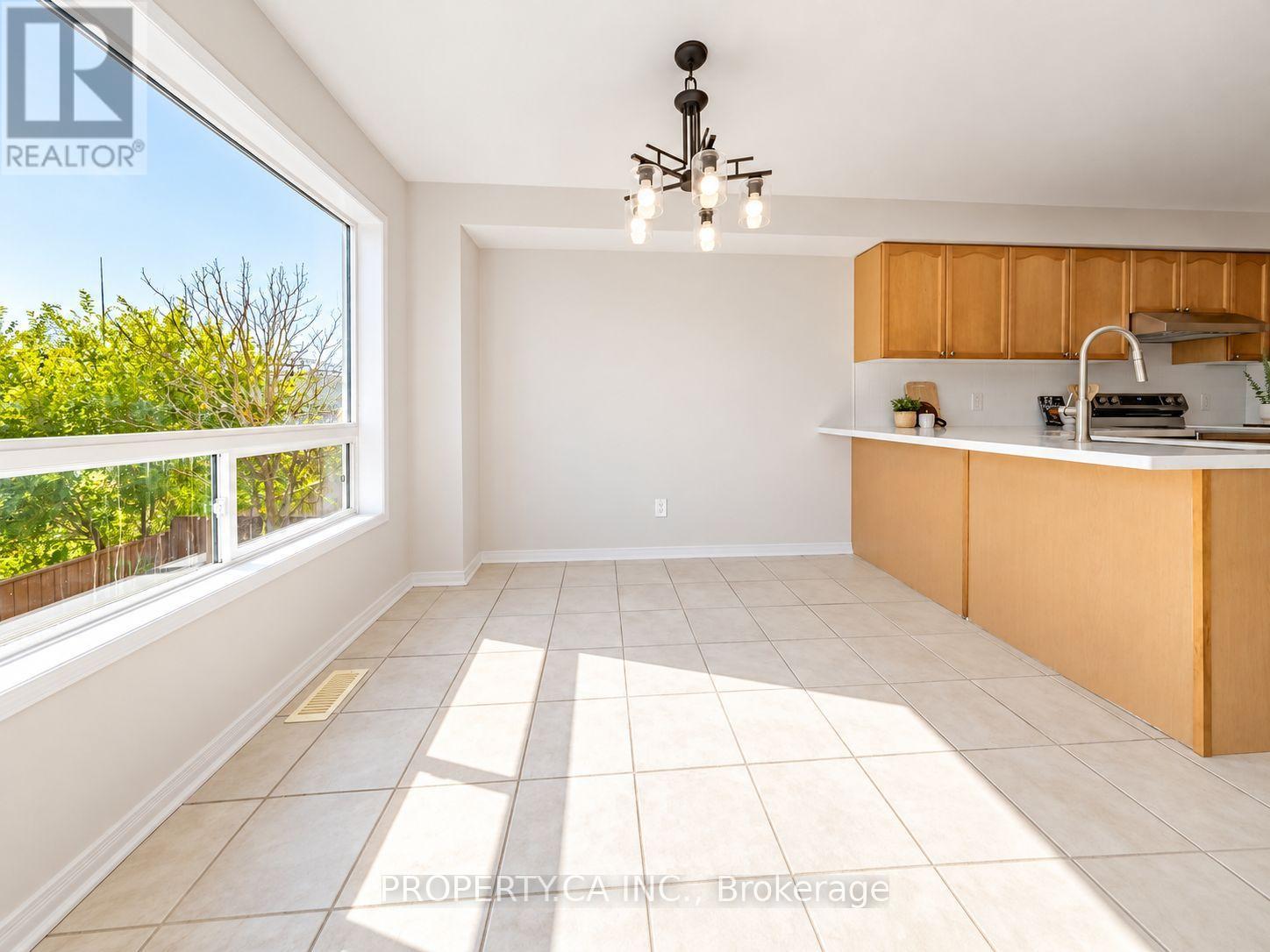 72 Jenkinson Way, Toronto, ON photo 31