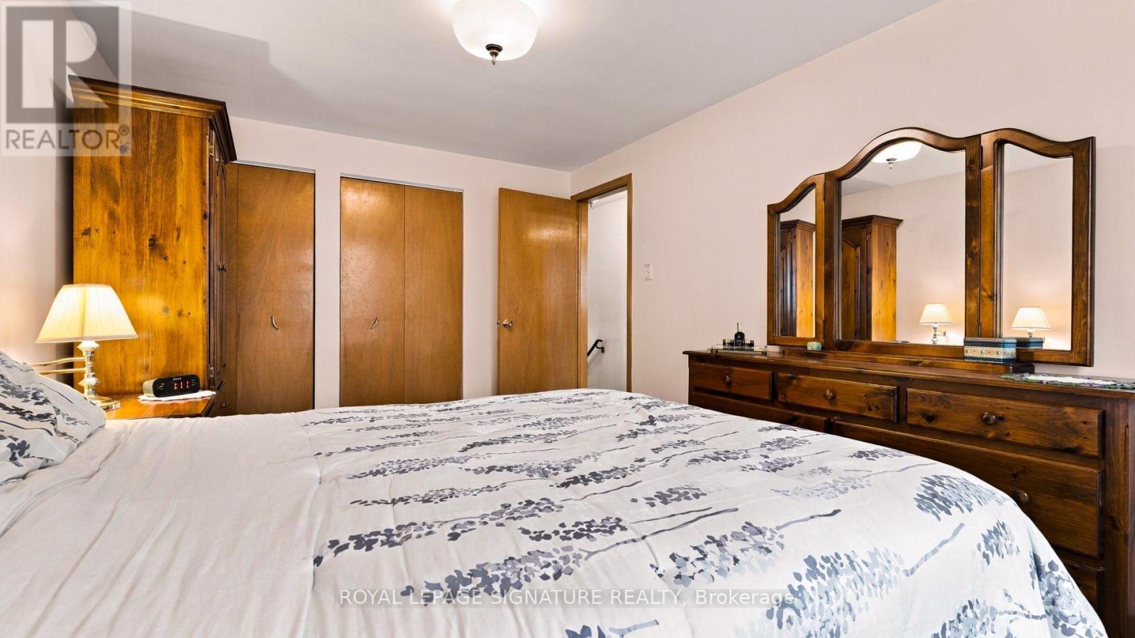 5 ERINLEA CRESCENT - 17
