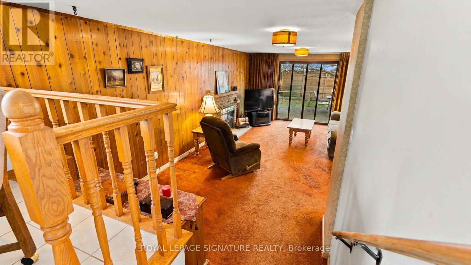 5 ERINLEA CRESCENT - 26