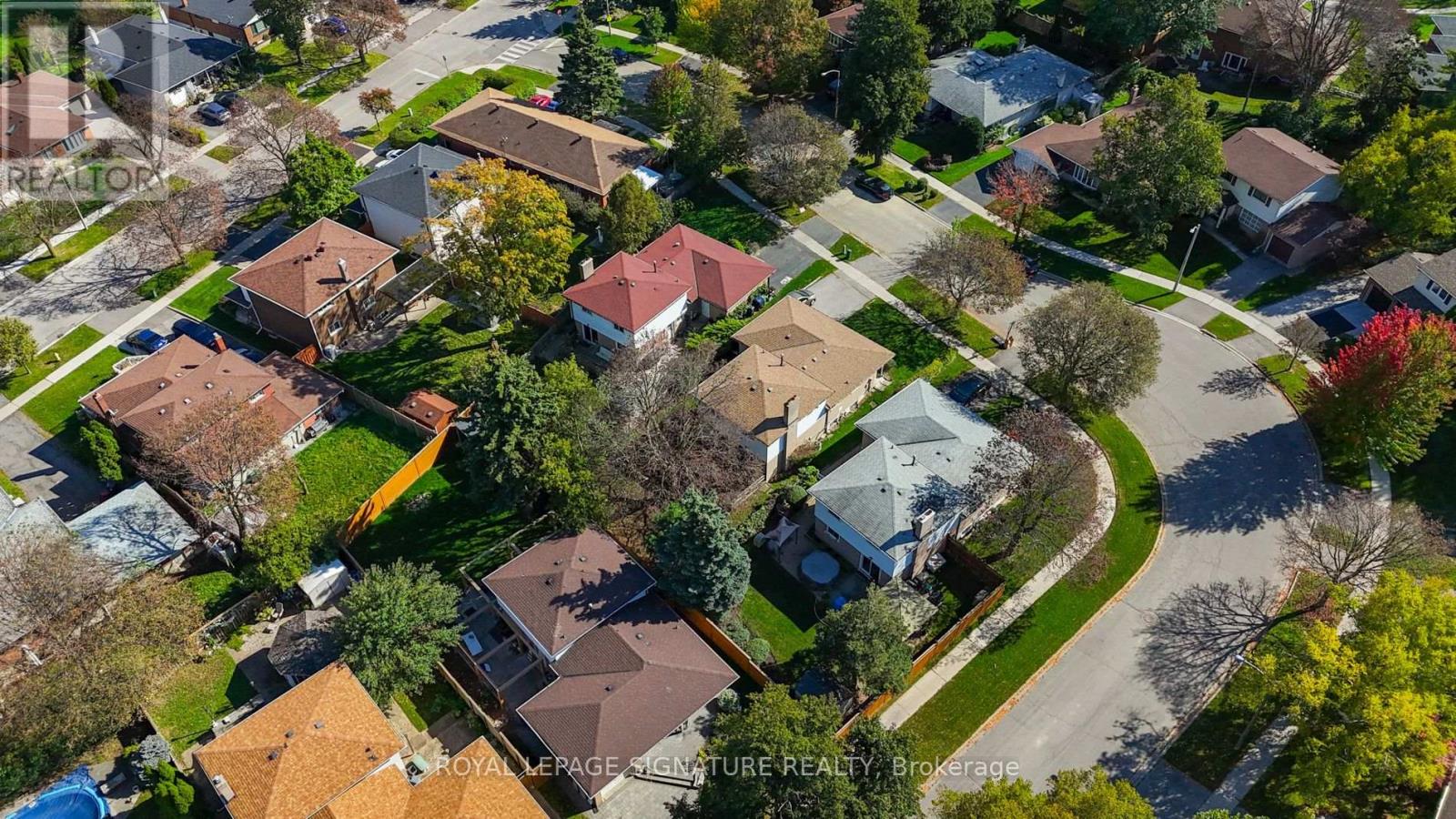 5 ERINLEA CRESCENT - 47