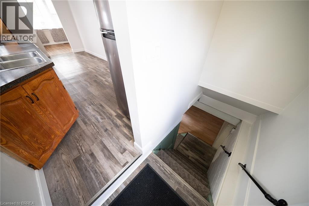364 Wellington Street — photo 16