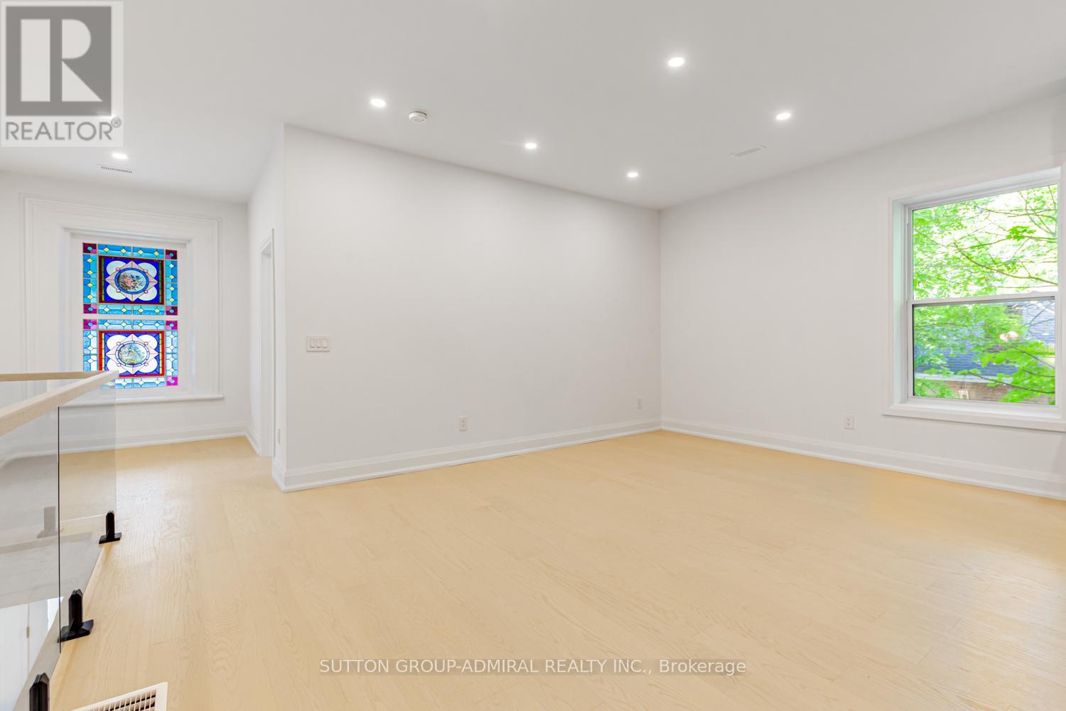 457 D'Arcy Street — photo 12