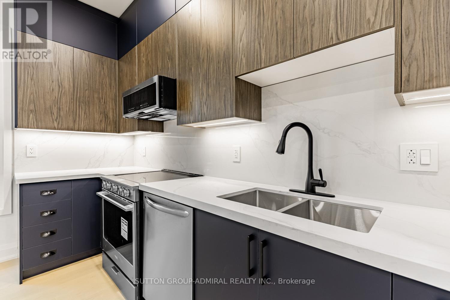 457 D'Arcy Street — photo 18
