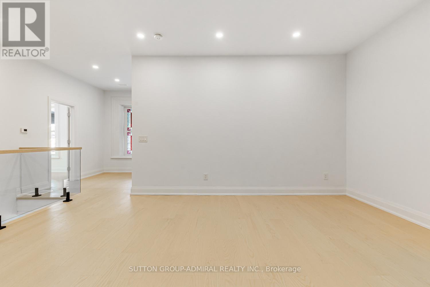 457 D'Arcy Street — photo 19