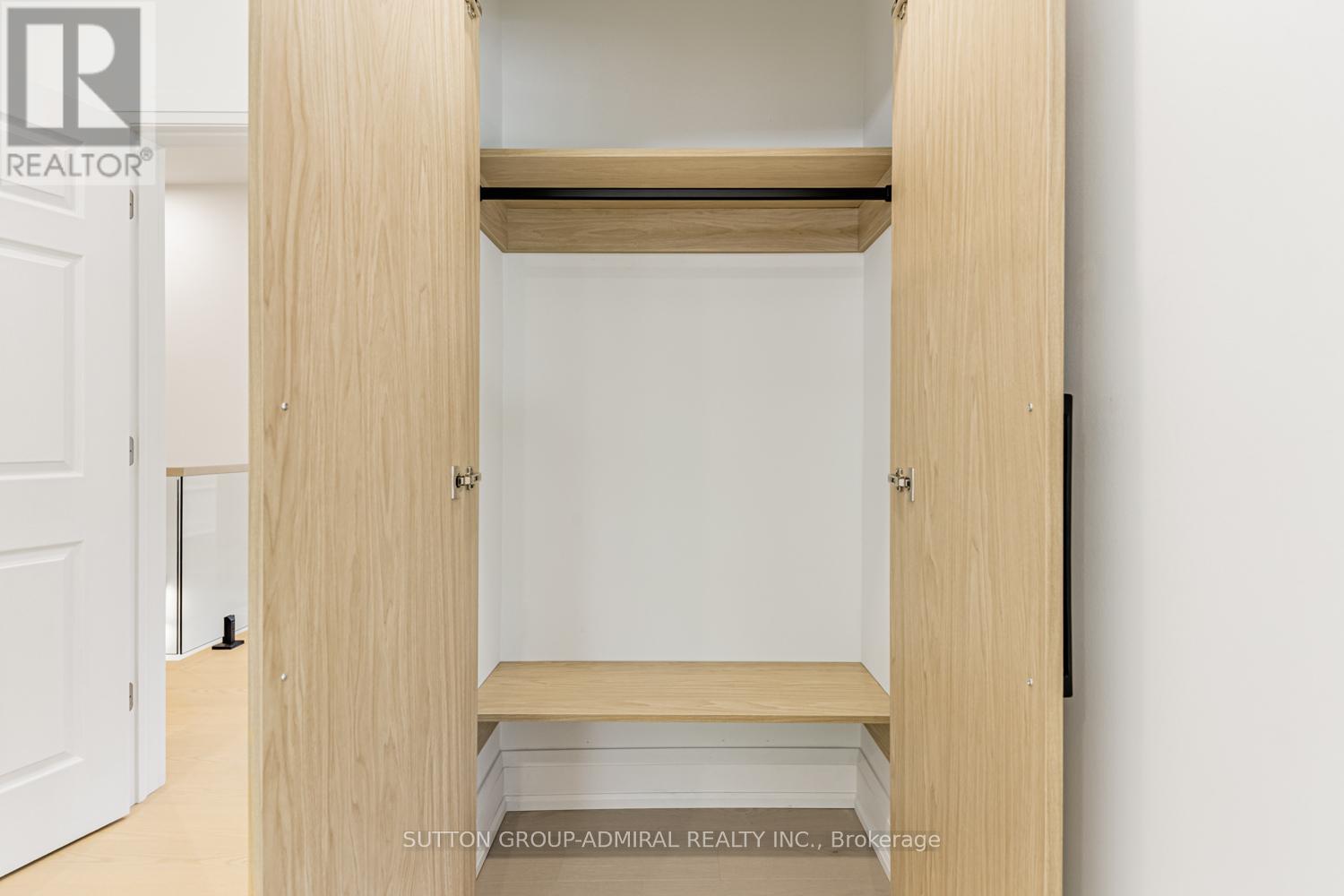 457 D'Arcy Street — photo 22