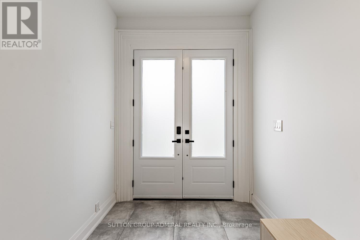 457 D'Arcy Street — photo 7
