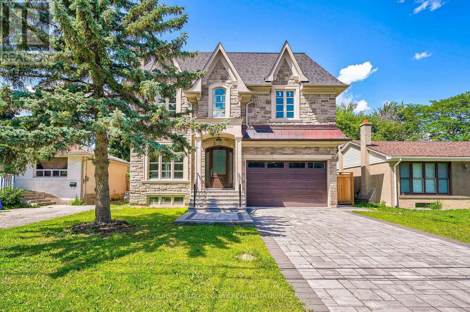 82 CARTIER CRESCENT - 1