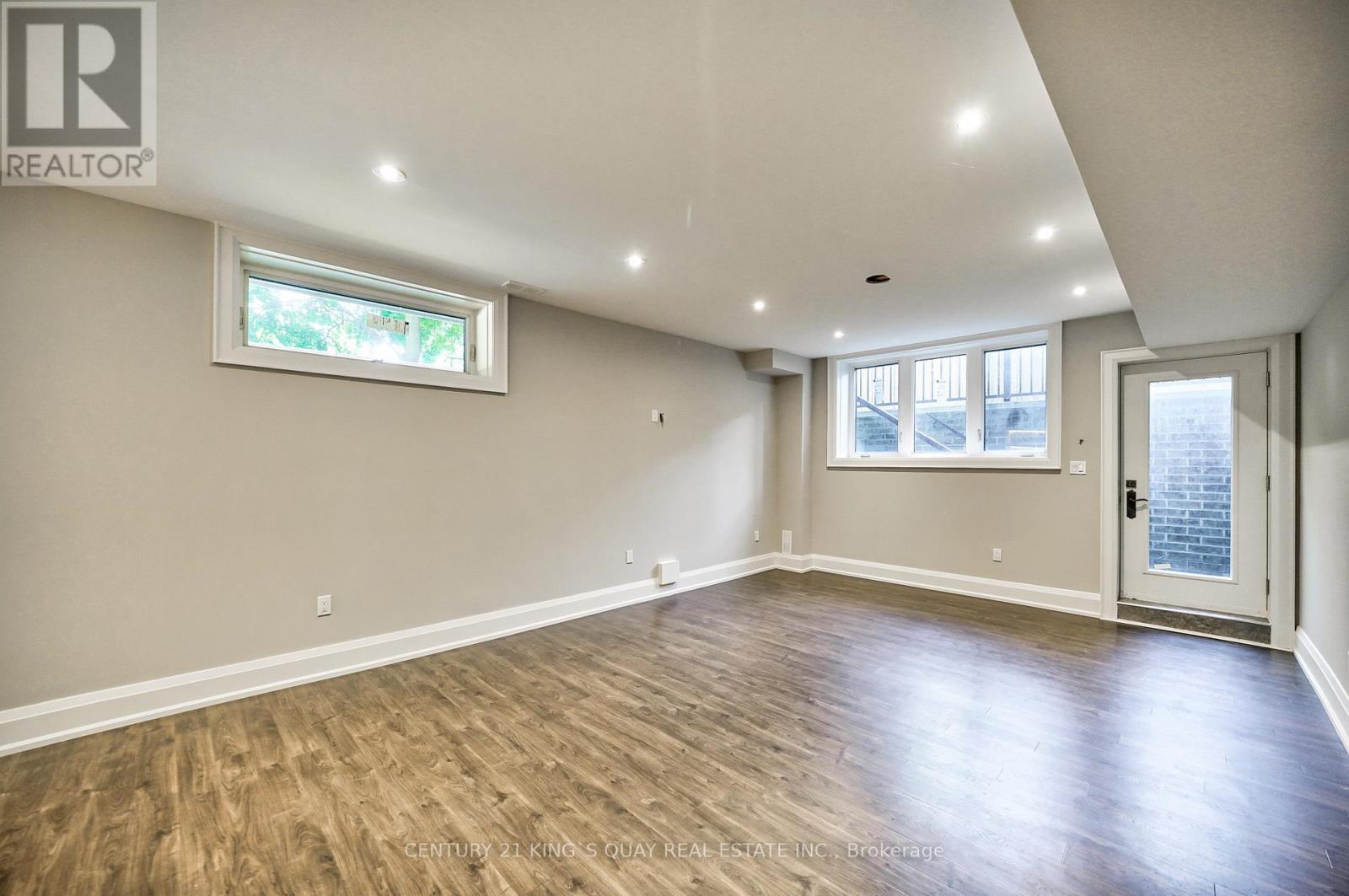 82 Cartier Crescent, Richmond Hill, ON photo 34