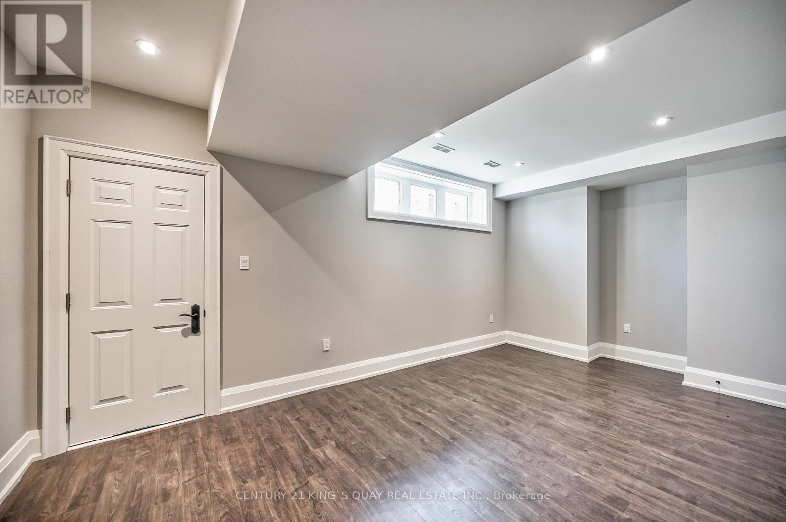 82 Cartier Crescent, Richmond Hill, ON photo 38