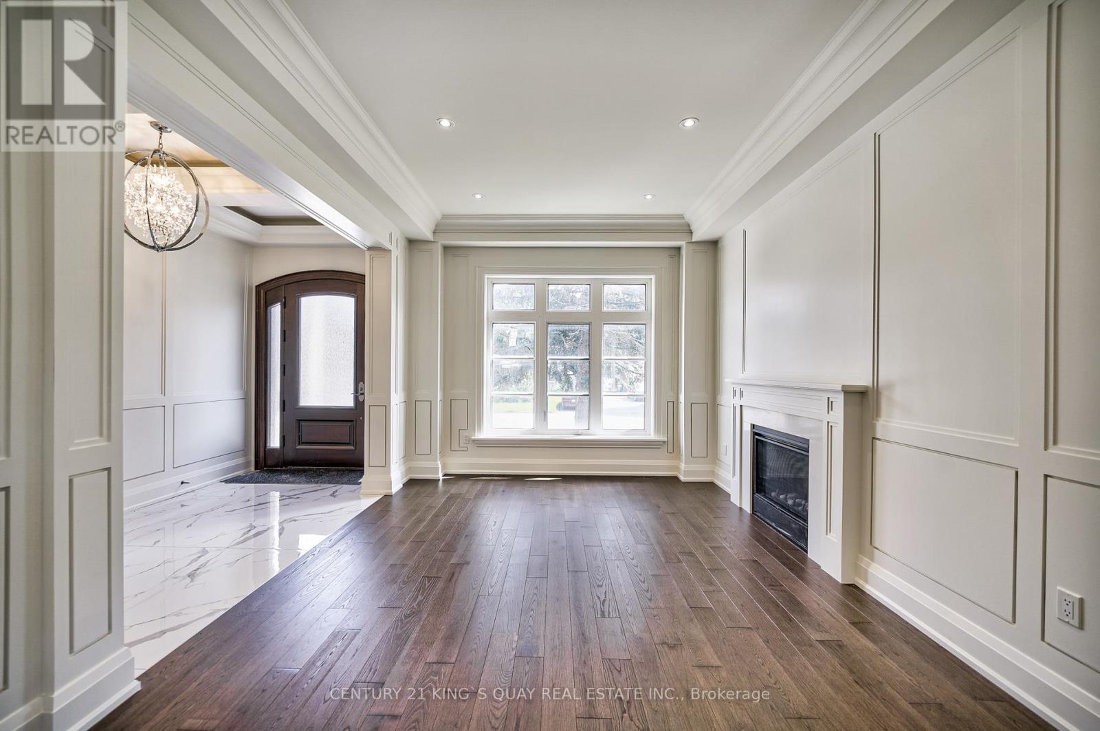 82 Cartier Crescent, Richmond Hill, ON photo 5