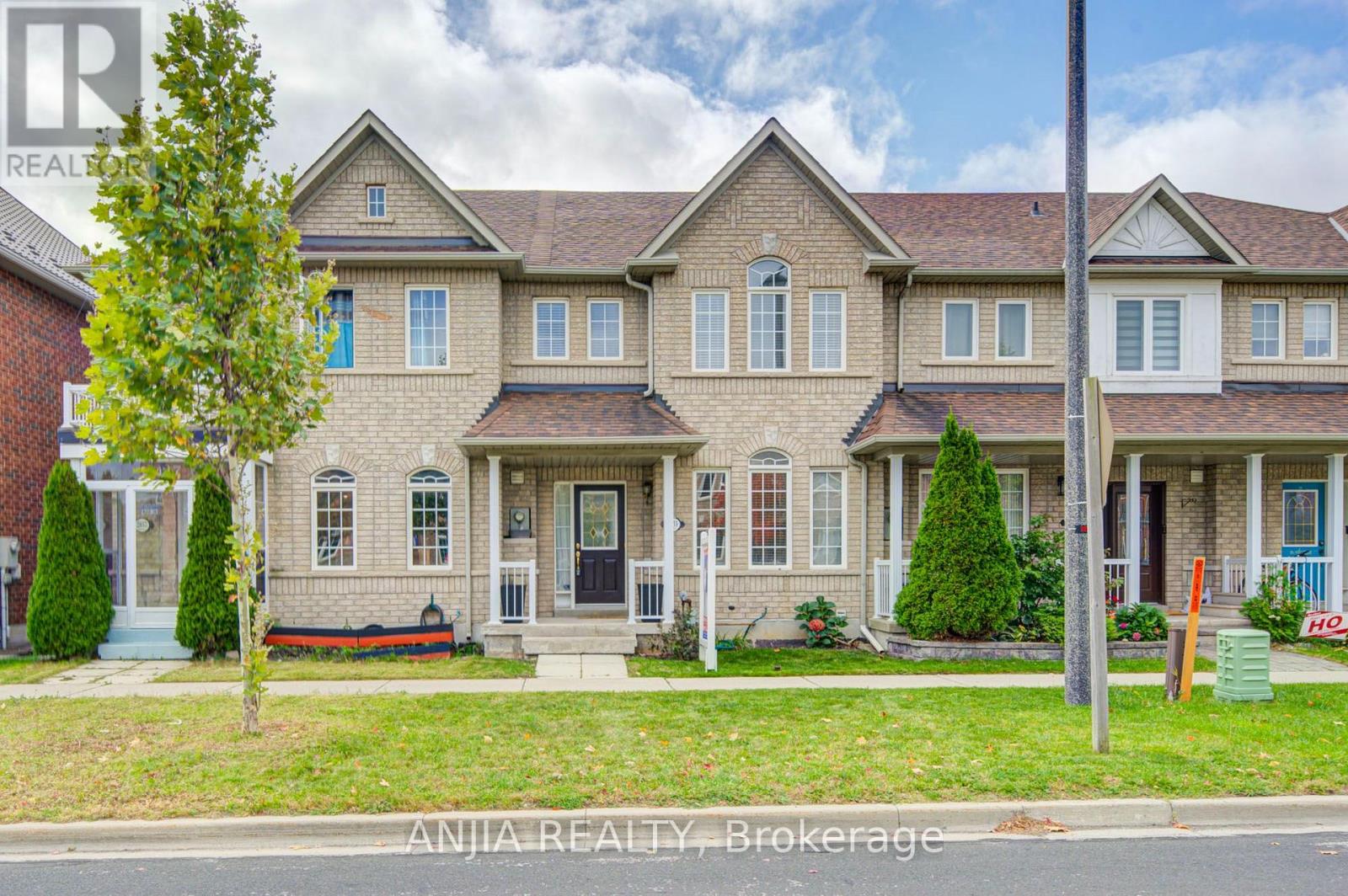 2035 Bur Oak Avenue, Markham, ON