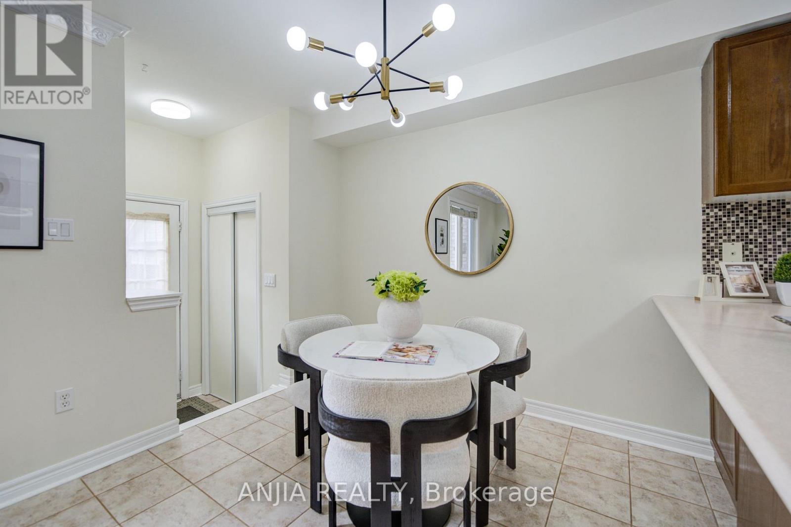 2035 Bur Oak Avenue, Markham, ON photo 16