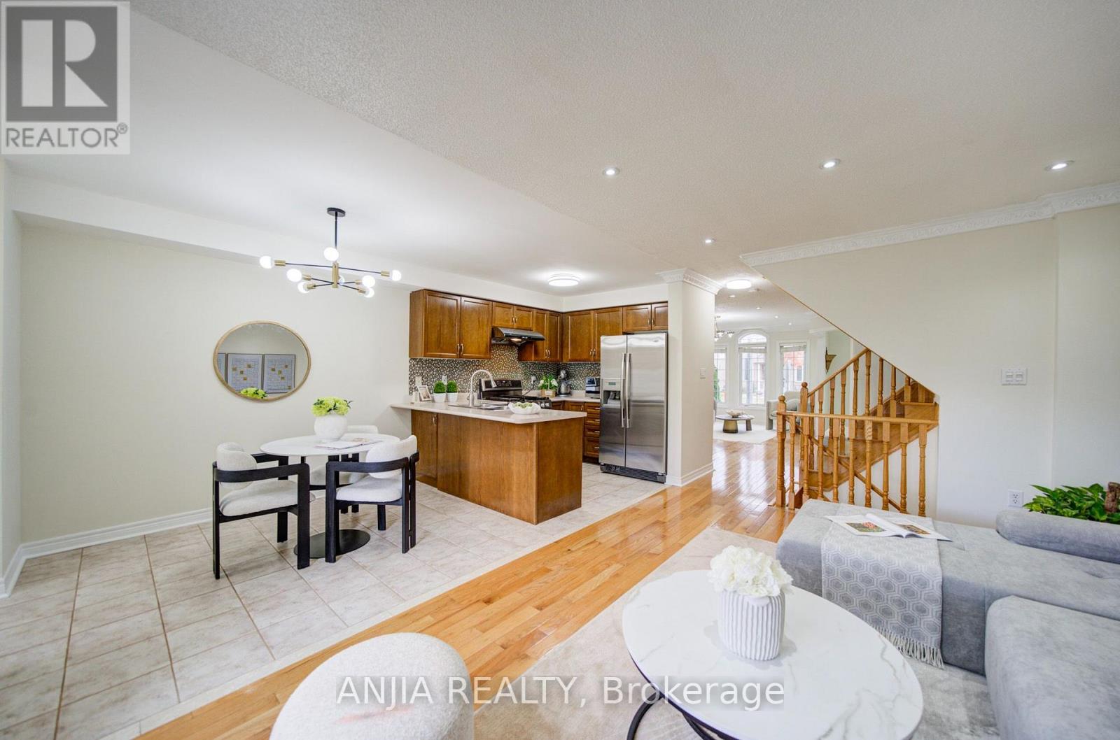 2035 Bur Oak Avenue, Markham, ON photo 19