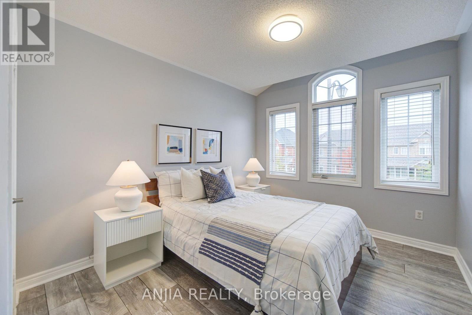 2035 Bur Oak Avenue, Markham, ON photo 22