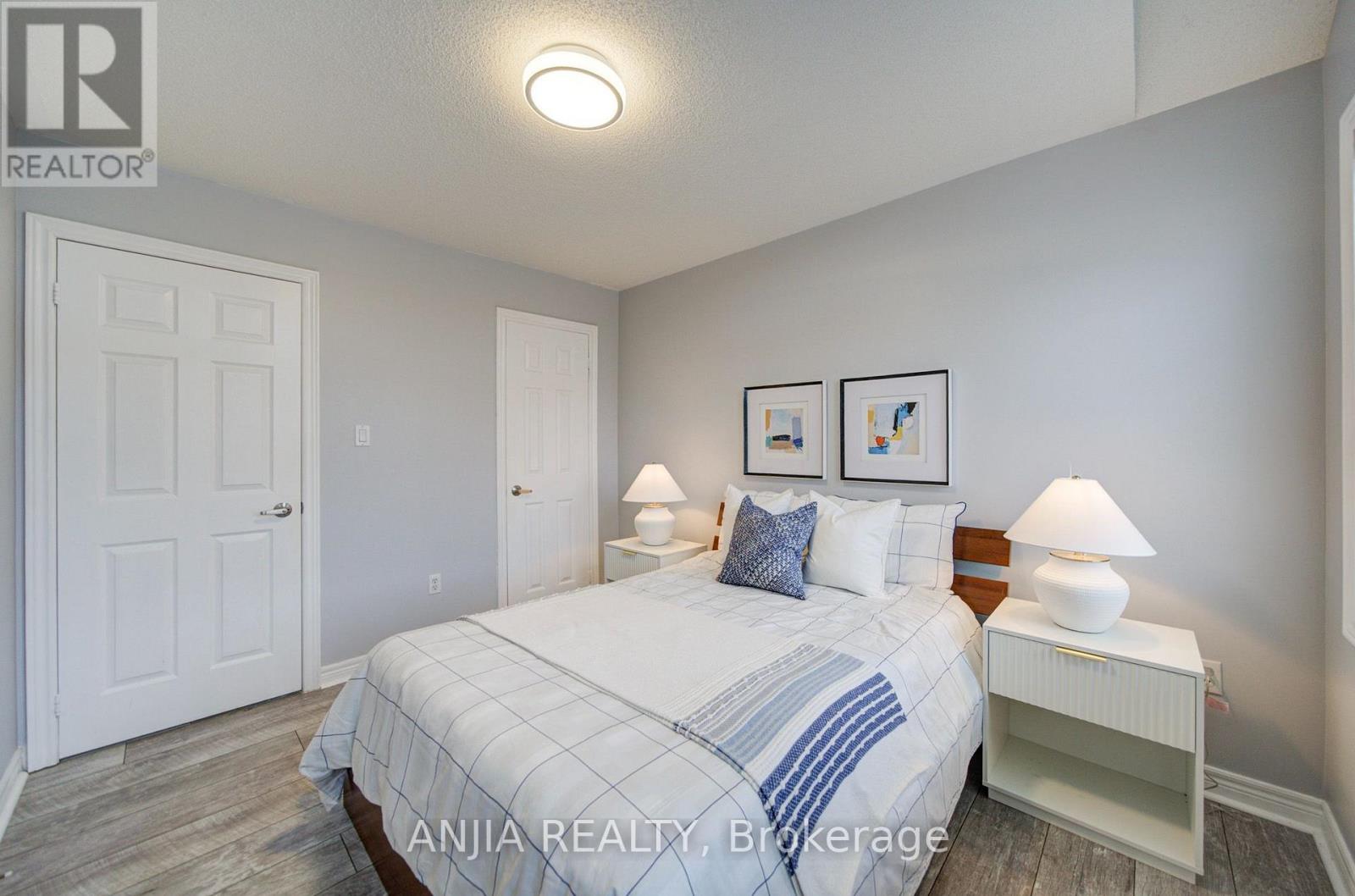 2035 Bur Oak Avenue, Markham, ON photo 23
