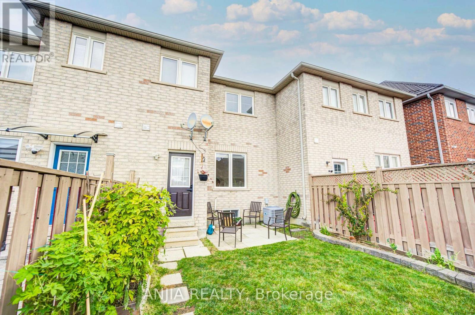 2035 Bur Oak Avenue, Markham, ON photo 40