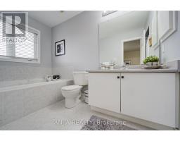 2035 Bur Oak Avenue, Markham, ON L6E1X3 Photo 29