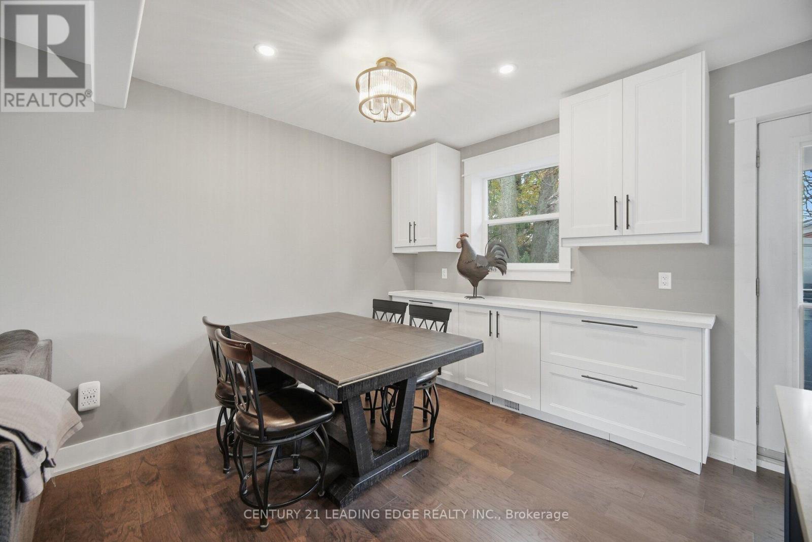 308 Rupert Avenue, Whitchurch-Stouffville, ON photo 11