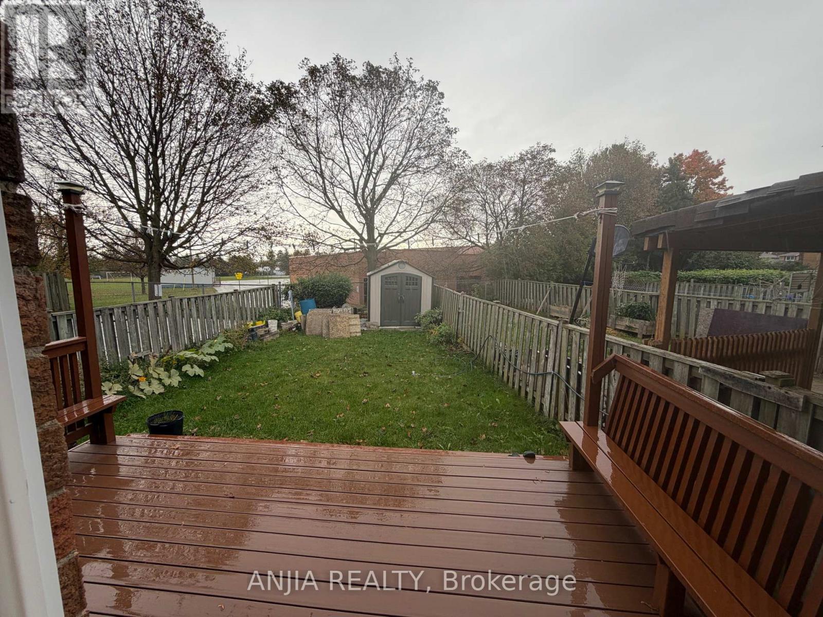 21 Tangmere Crescent — photo 11
