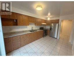 21 Tangmere Crescent, Markham, ON L3R6Z1 Photo 9