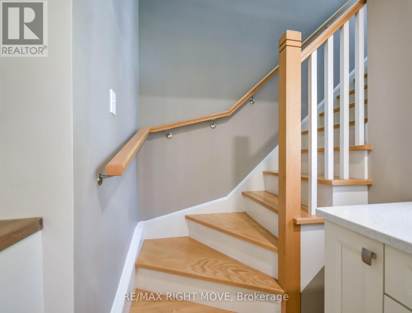 10 Letitia Street, Barrie, ON photo 20